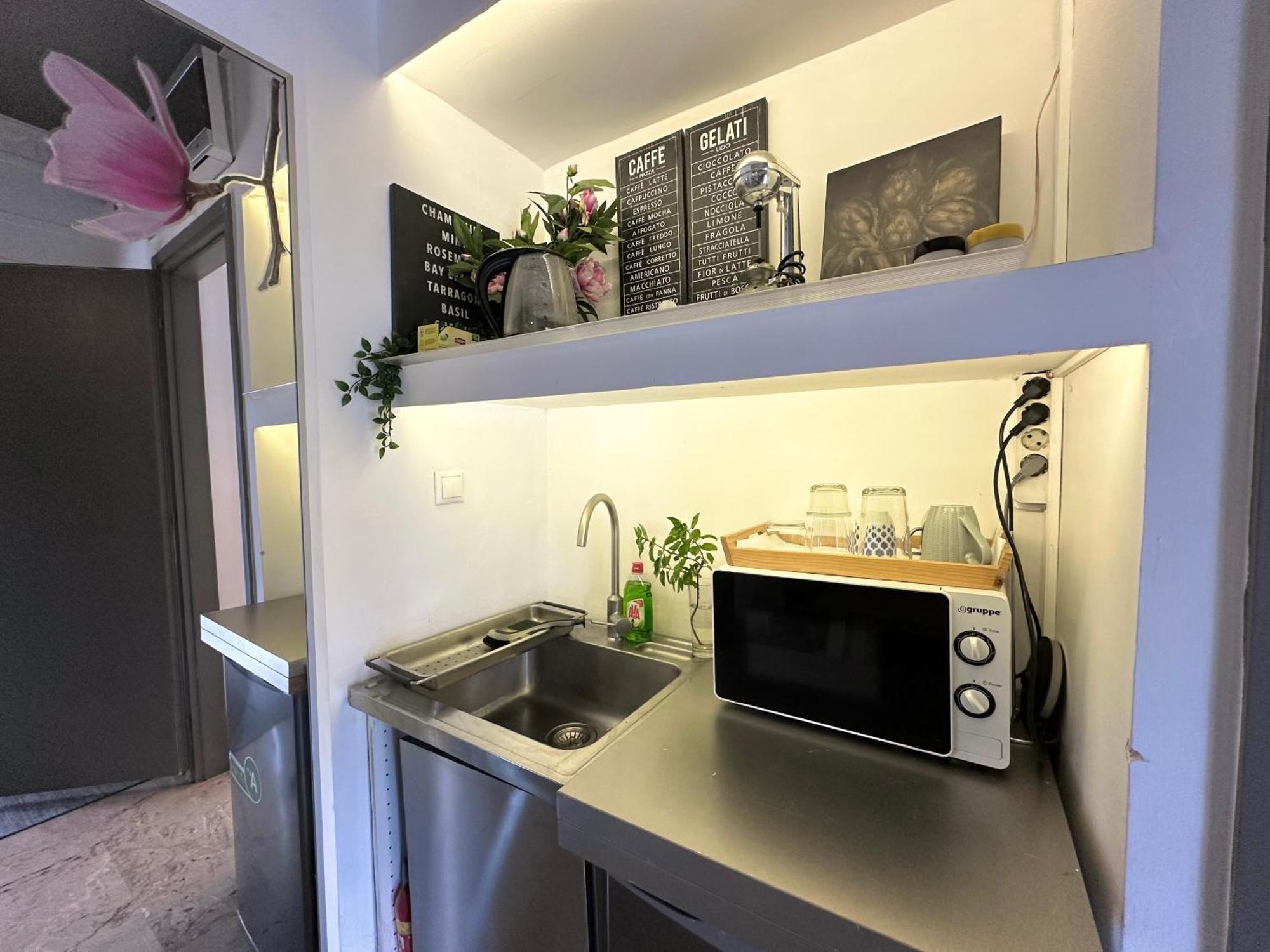 Bright Studio 4 A Short Stay Near Oaka - Iaso - Ygeia - Mitera Hospitals Ateny Zewnętrze zdjęcie